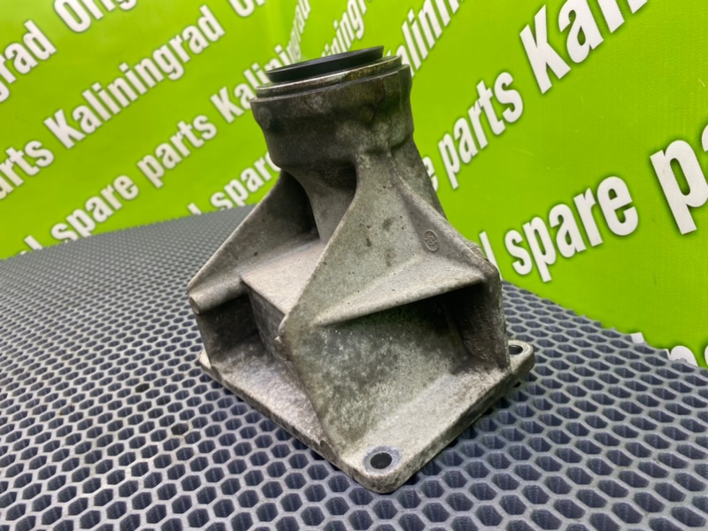 Кронштейн редуктора, 2600 рублей, Калининград