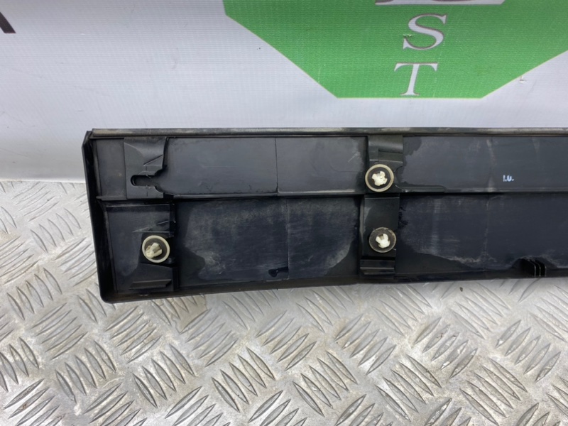 Накладка крышки багажника, 1200 рублей, Калининград