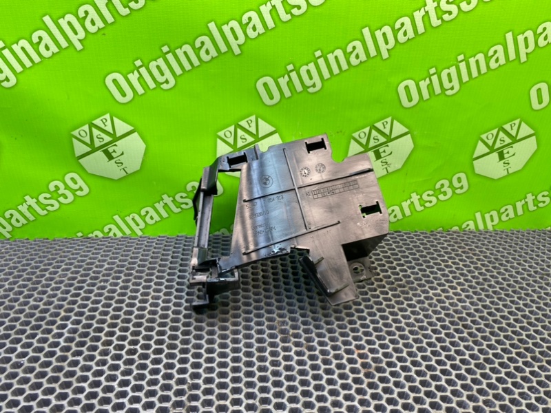 Кронштейн, 800 рублей, Калининград