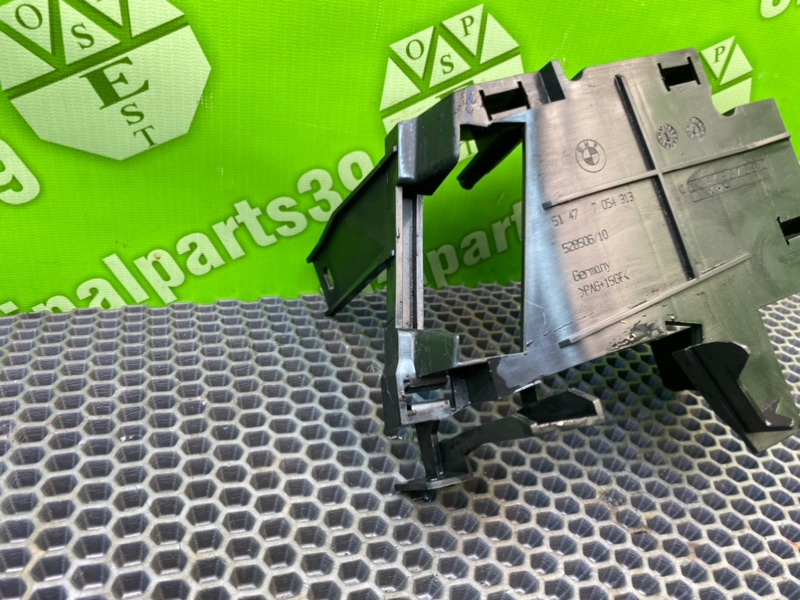 Кронштейн, 800 рублей, Калининград