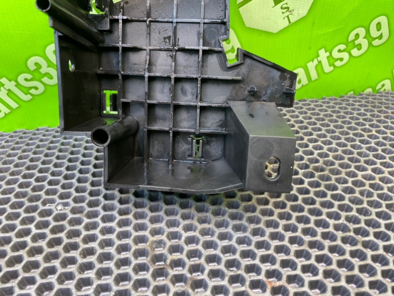 Кронштейн, 800 рублей, Калининград