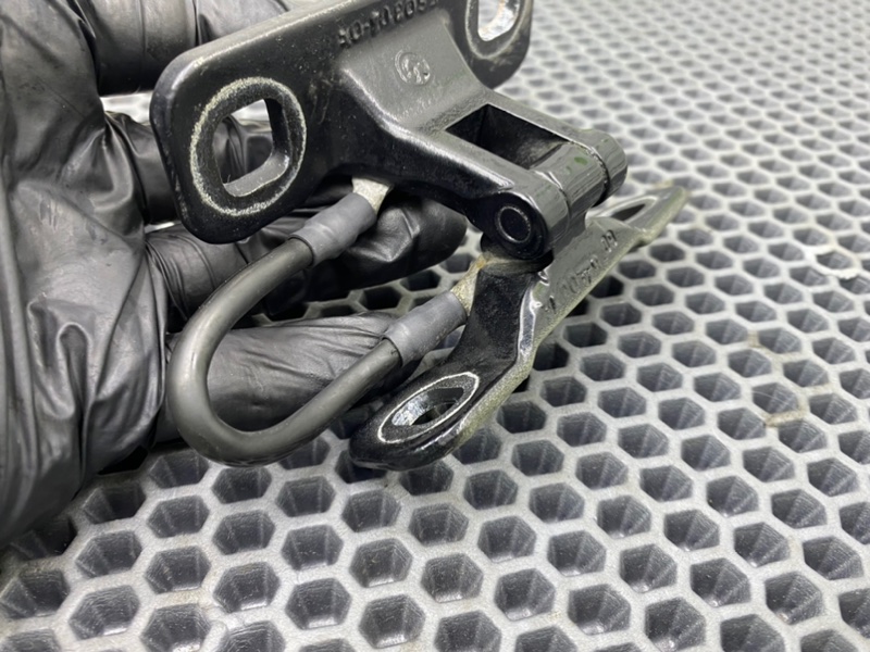 Петли багажника, 2600 рублей, Калининград