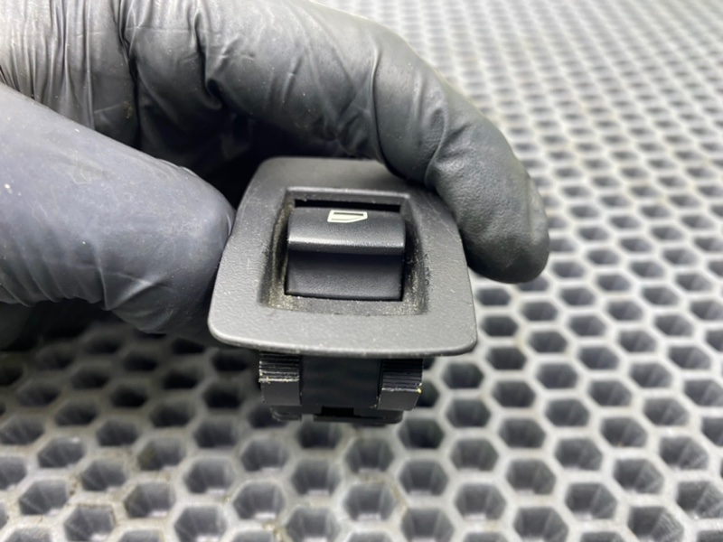 Кнопка эсп, 600 рублей, Калининград