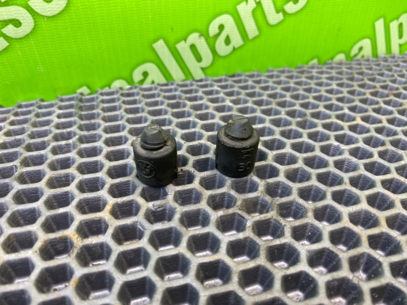 Отбойник капота, 900 рублей, Калининград