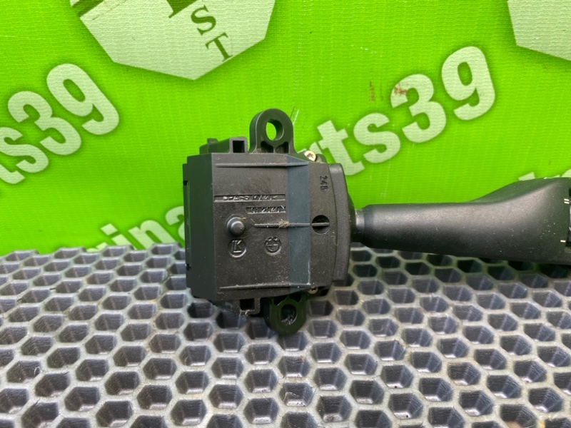 Подрулевой переключатель дворников, 1000 рублей, Калининград