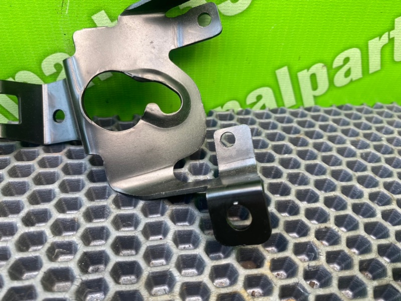 Кронштейн, 600 рублей, Калининград