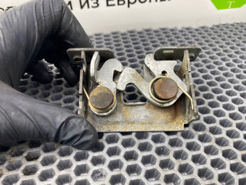 Замок капота, 2100 рублей, Калининград