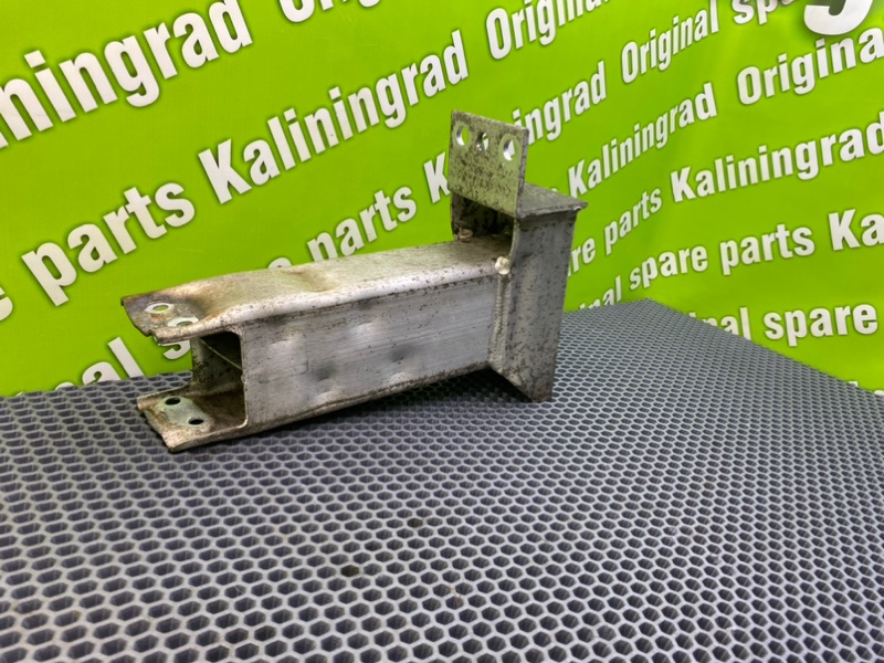 Кронштейн, 1600 рублей, Калининград