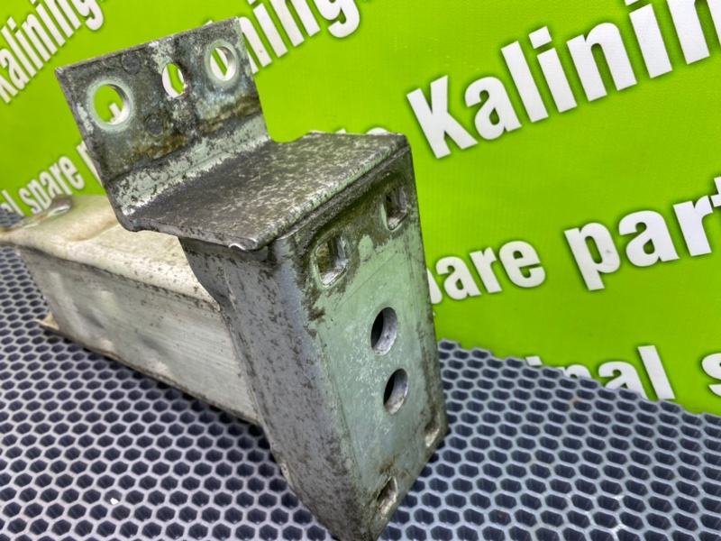 Кронштейн, 1600 рублей, Калининград