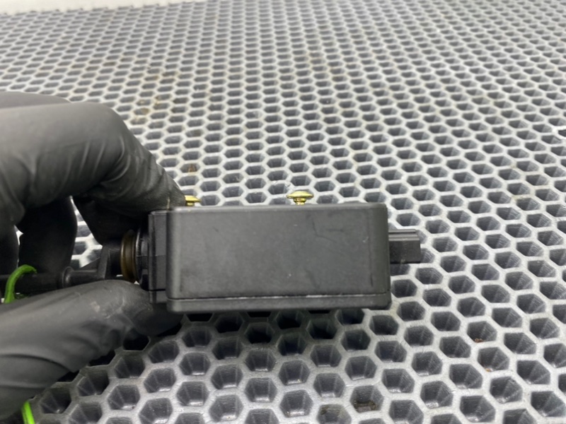 Активатор лючка бензобака, 1000 рублей, Калининград