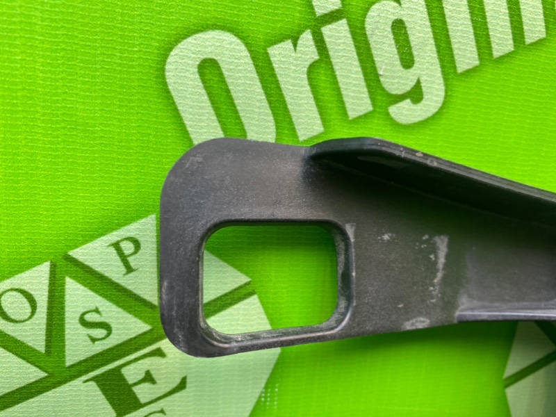 Кронштейн бампера, 1000 рублей, Калининград