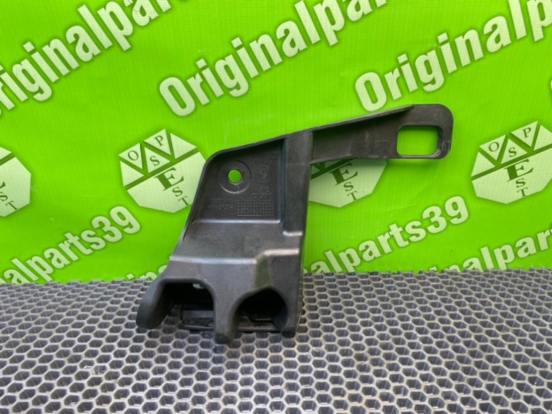 Кронштейн бампера, 1000 рублей, Калининград