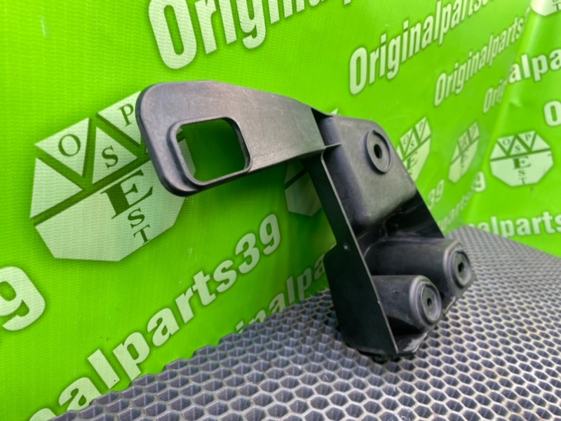 Кронштейн бампера, 1000 рублей, Калининград