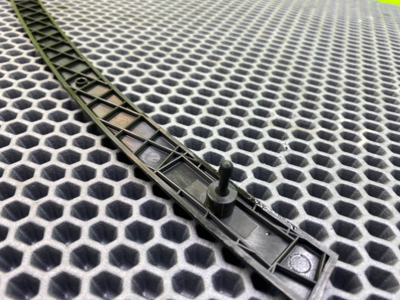 Молдинг лобового стекла, 700 рублей, Калининград