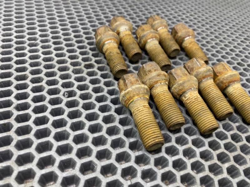 Колесные болты, 1200 рублей, Тверь