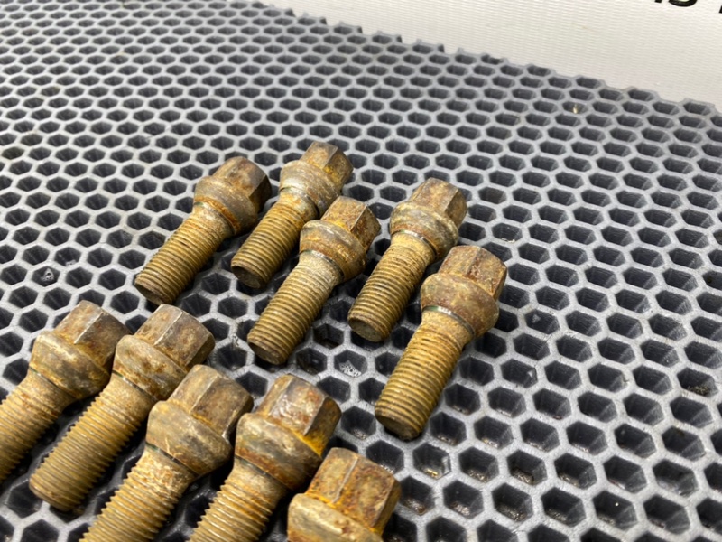 Колесные болты, 1200 рублей, Тверь