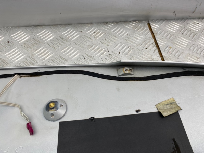 Спойлер, 2400 рублей, Калининград