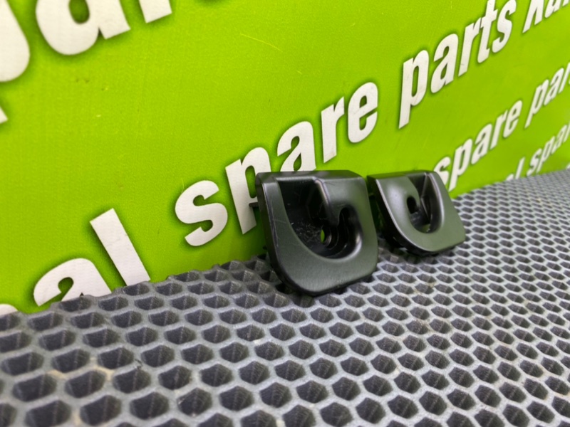 Кронштейн полки багажника, 1000 рублей, Калининград