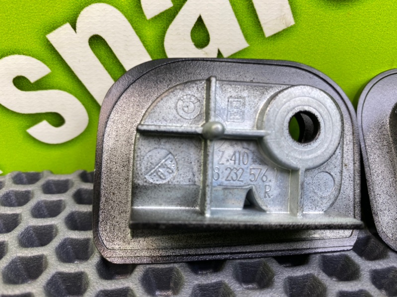 Кронштейн полки багажника, 1000 рублей, Калининград