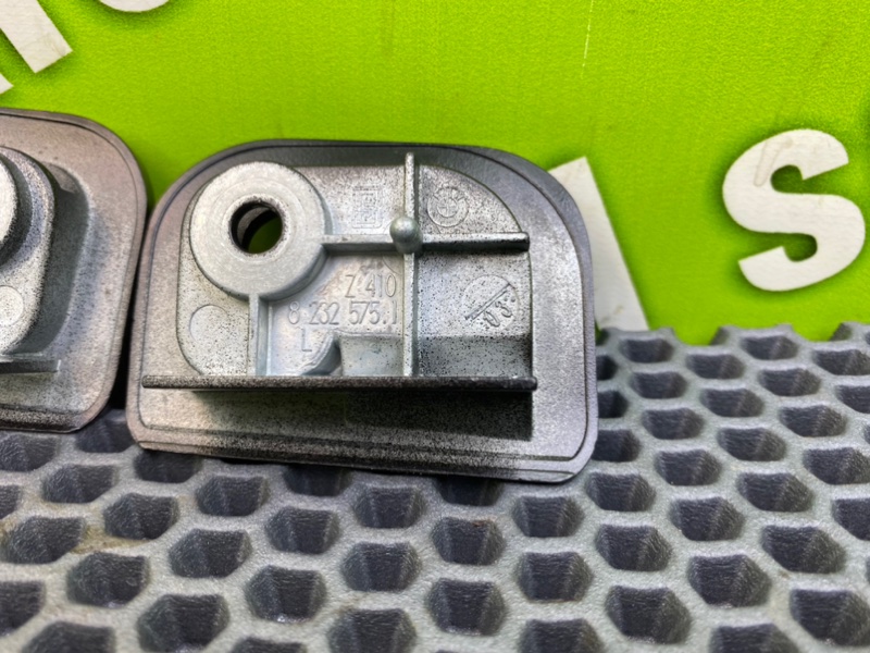 Кронштейн полки багажника, 1000 рублей, Калининград