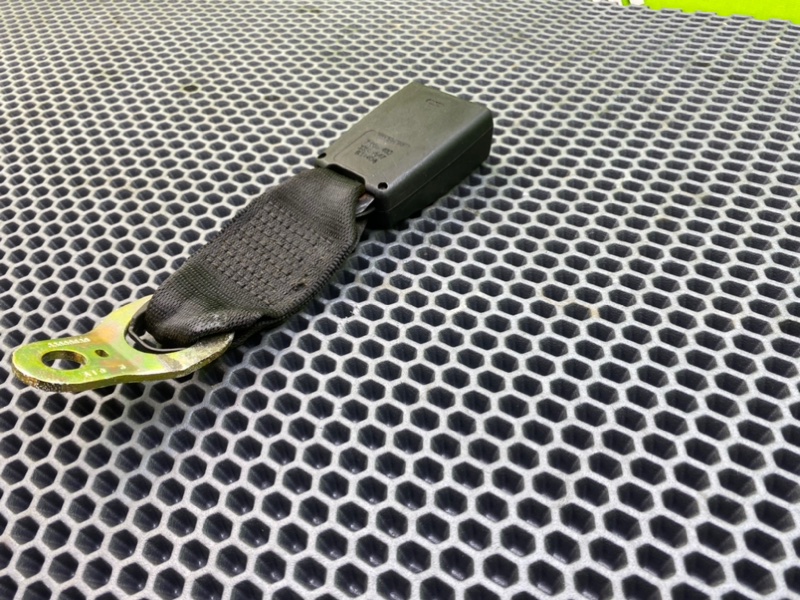 Замок ремня безопасности, 500 рублей, Калининград