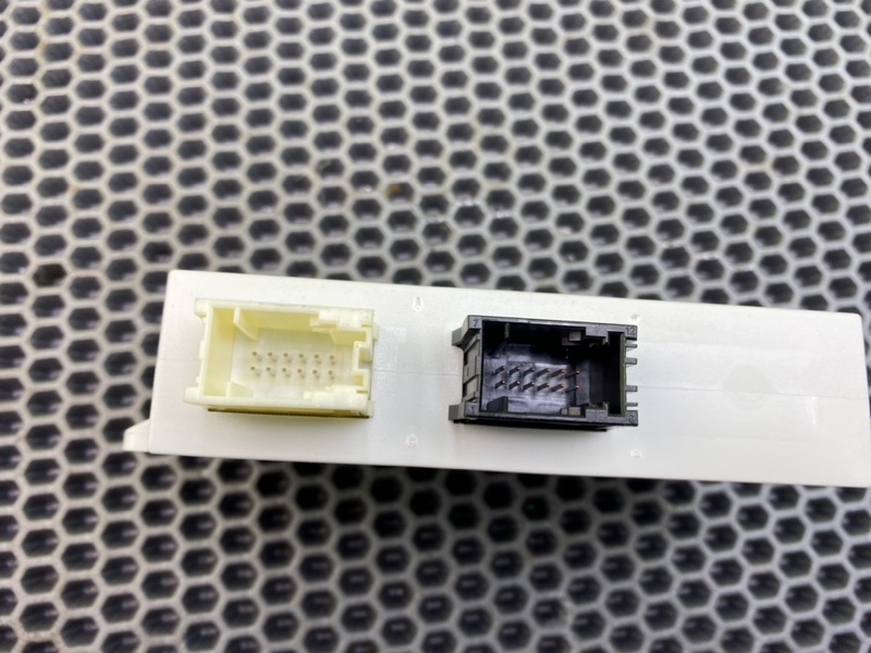 Блок, 2700 рублей, Калининград