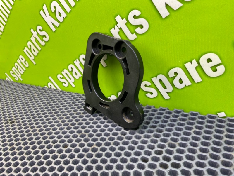 Кронштейн, 600 рублей, Калининград