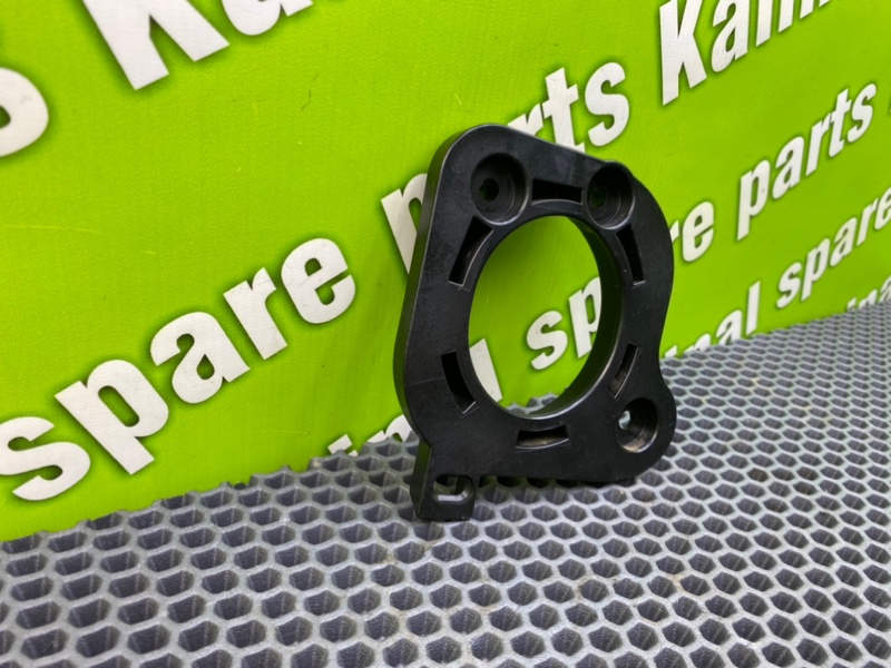 Кронштейн, 600 рублей, Калининград