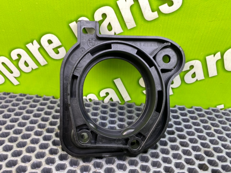 Кронштейн, 600 рублей, Калининград