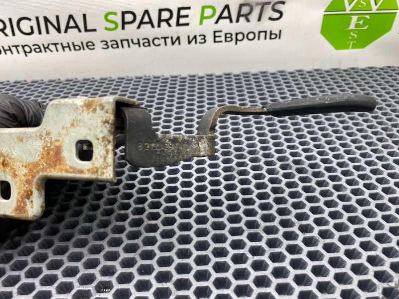 Замок капота, 2400 рублей, Калининград