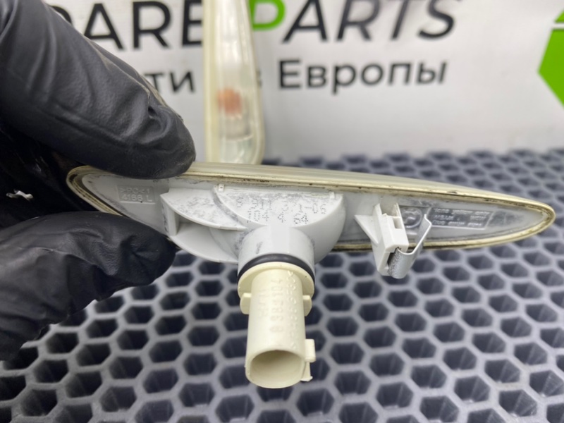 Поворотники, 1600 рублей, Калининград