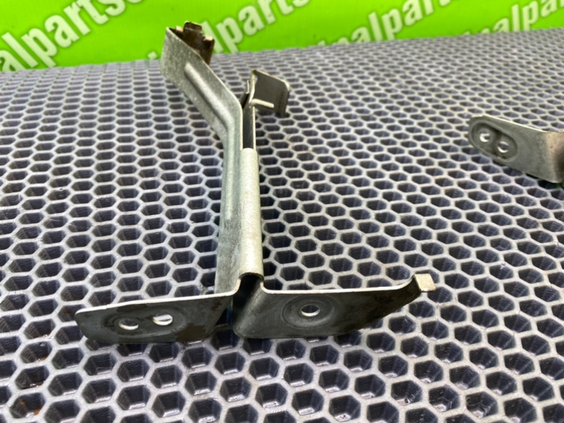 Кронштейн бампера, 1900 рублей, Калининград