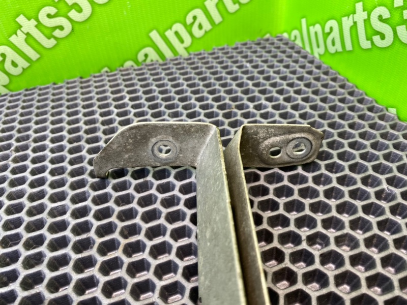 Кронштейн бампера, 1900 рублей, Калининград