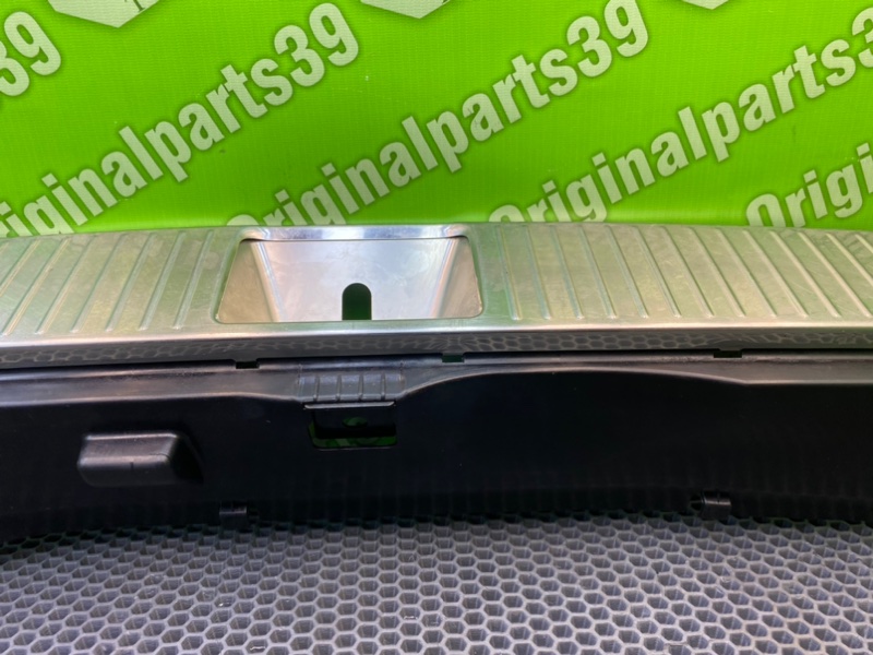 Накладка багажника, 2000 рублей, Калининград