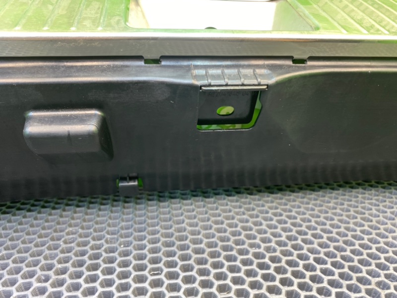 Накладка багажника, 2000 рублей, Калининград