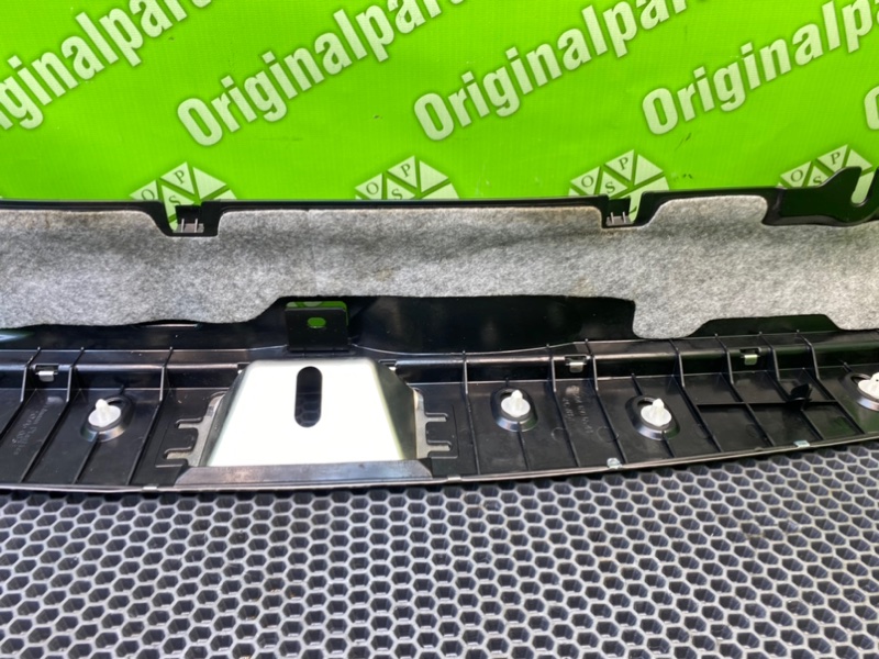 Накладка багажника, 2000 рублей, Калининград