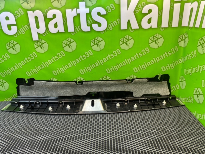 Накладка багажника, 2000 рублей, Калининград