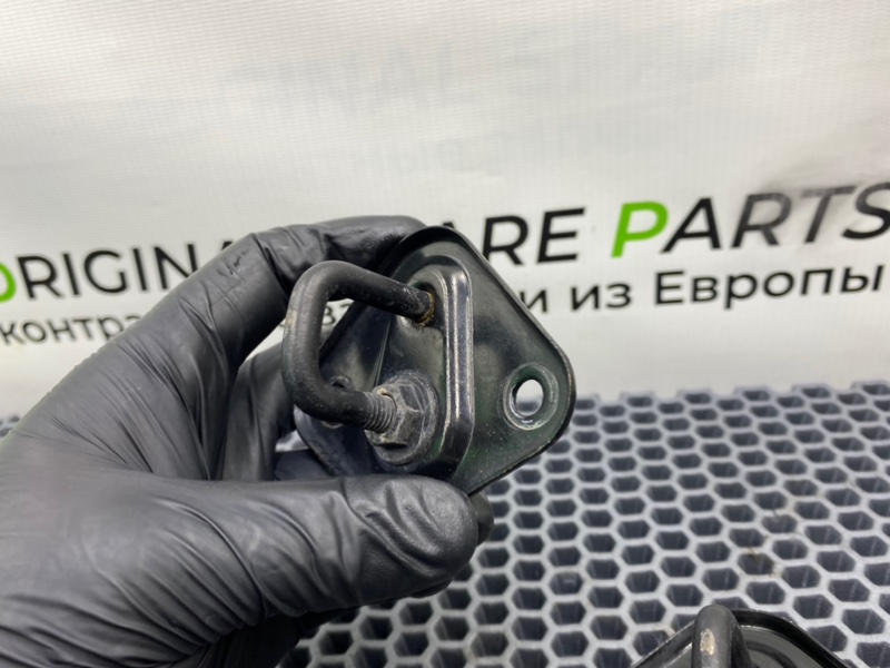 Ухо замка капота, 1500 рублей, Калининград