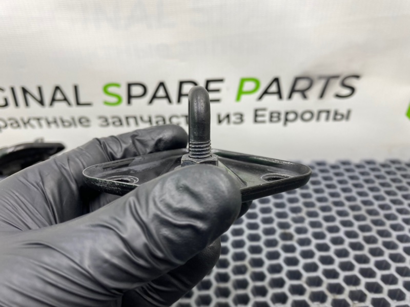 Ухо замка капота, 1500 рублей, Калининград