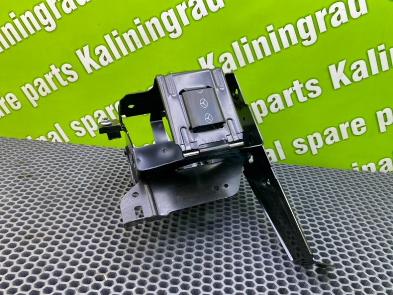 Кронштейн, 1400 рублей, Калининград