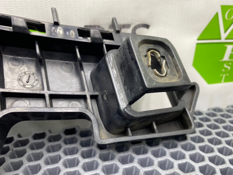 Кронштейн бампера, 1000 рублей, Калининград