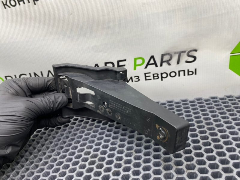 Кронштейн бампера, 1000 рублей, Калининград