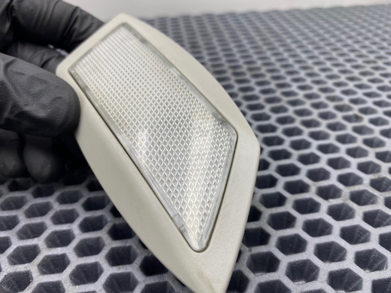 Плафон подсветки салона, 1000 рублей, Калининград