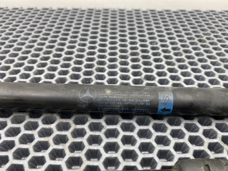 Амортизатор багажника, 1500 рублей, Калининград