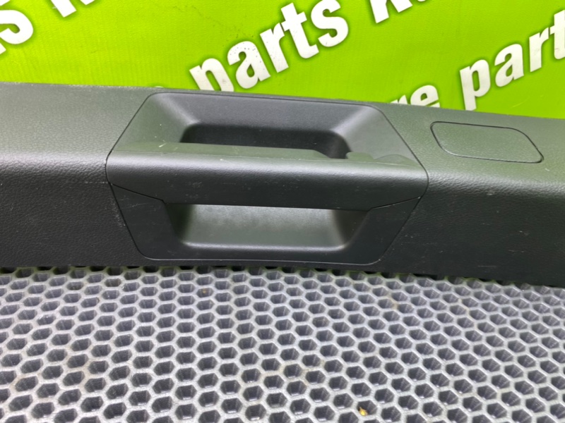 Накладка крышки багажника, 2400 рублей, Калининград