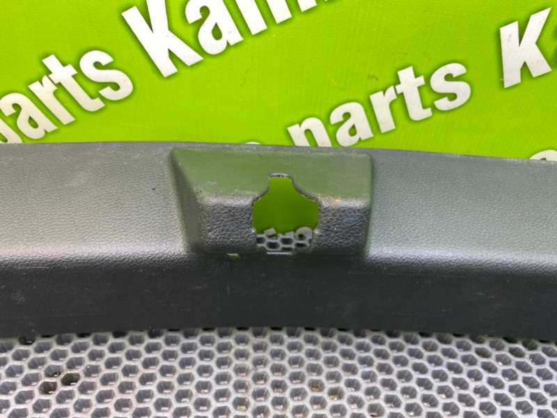 Накладка крышки багажника, 2400 рублей, Калининград