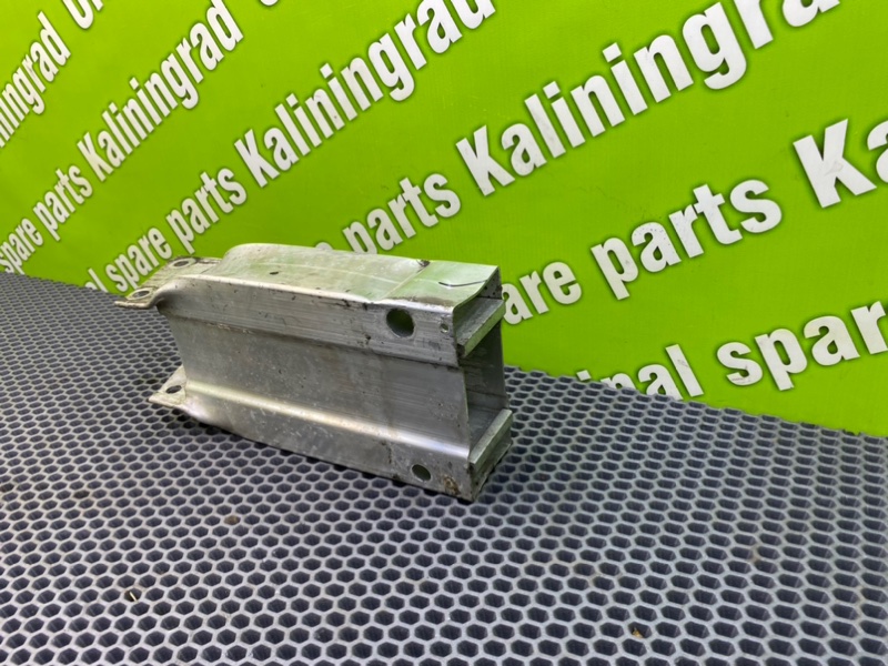 Кронштейн усилителя бампера, 1500 рублей, Калининград