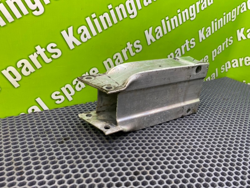 Кронштейн усилителя бампера, 1500 рублей, Калининград