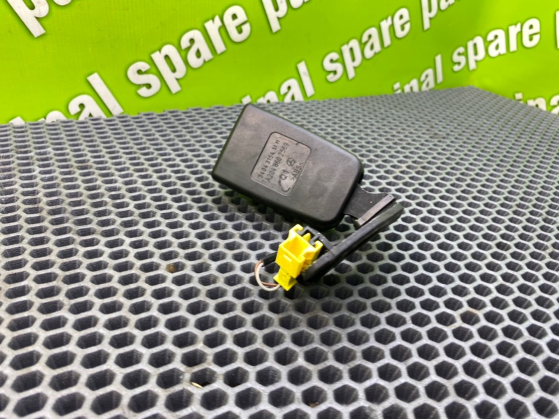 Замок ремня безопасности, 1000 рублей, Калининград