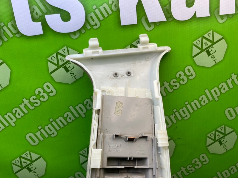 Накладка стойки, 1000 рублей, Калининград